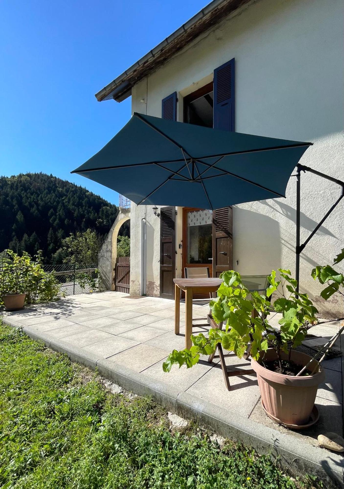 Appartamento La Sabaudia Saint-Pierre-d'Entremont  Esterno foto